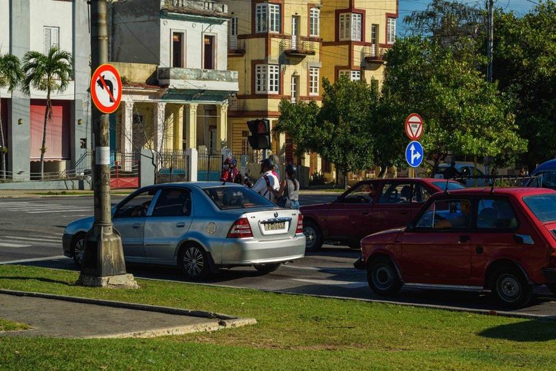 autos-cuba.jpg